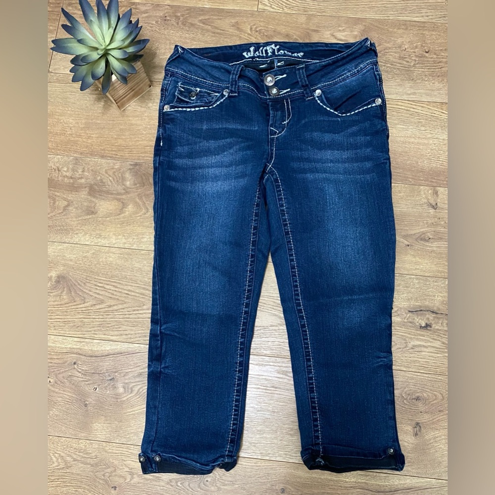 WallFlower Pants Womens 3 Blue Denim Jeans Capri Embroidered Bling Sequin